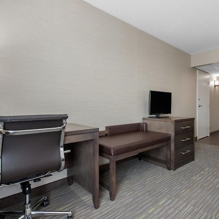Comfort Inn&Suites Red Deer Buitenkant foto