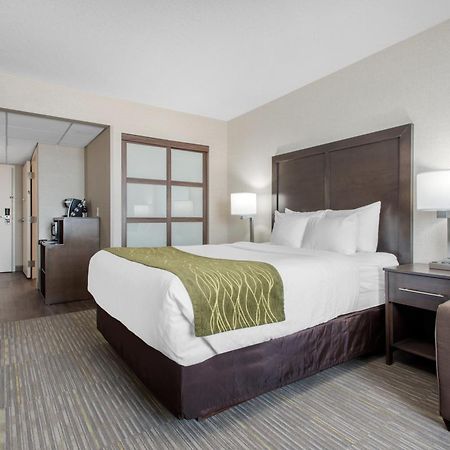 Comfort Inn&Suites Red Deer Buitenkant foto