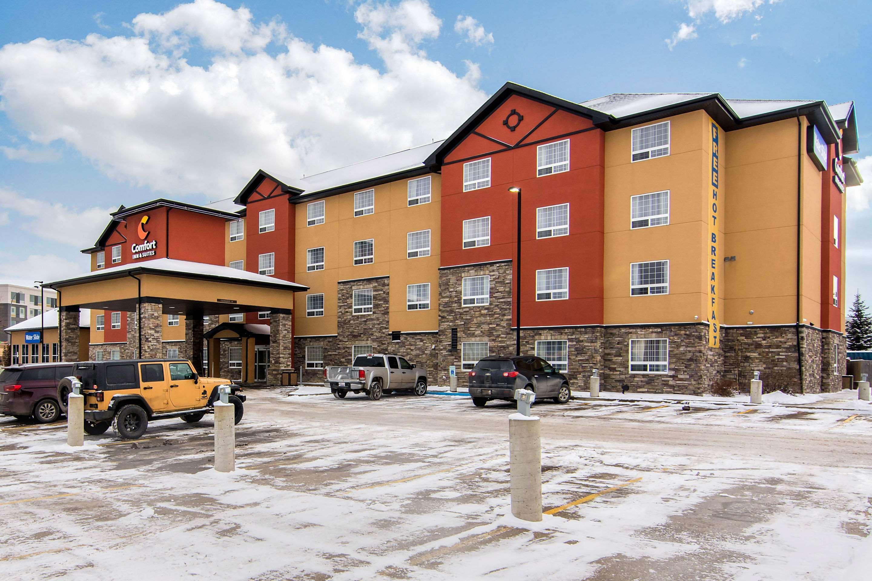 Comfort Inn&Suites Red Deer Buitenkant foto